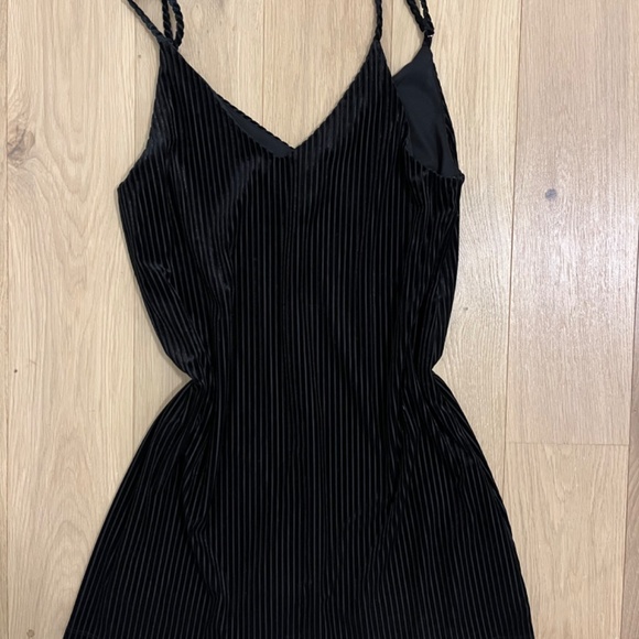 Romper and Dress Lot - Picture 3 of 4